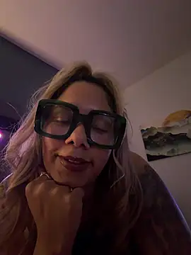 FamousBarbieDoll's Webcam Show