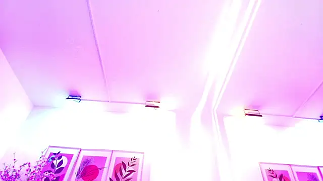 Maddie_T18 Chat XXX live