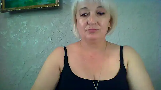 ArielXLoveresss XXX чат на живо