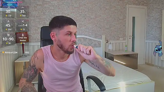 XXX chat uživo modela JonahShaw