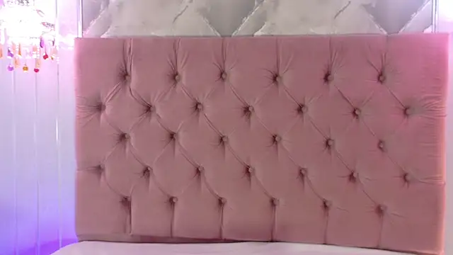 Gabby-Sweet Adlı Modelin Canlı XXX Sohbeti
