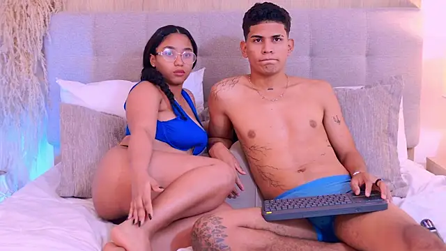 RoseAndDominic Chat XXX live
