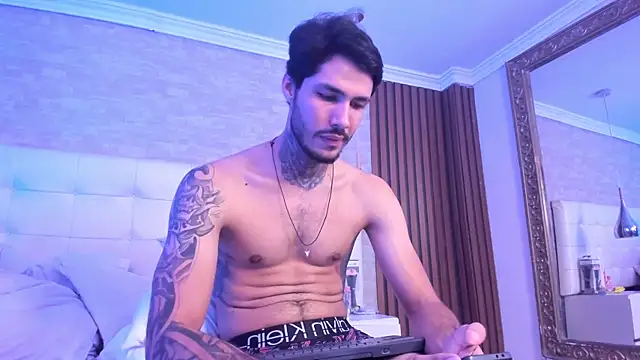 JacksonGreenn Live XXX Chat