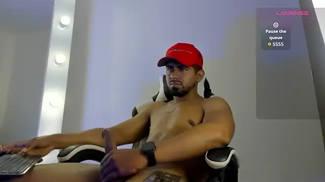 Noah_blackmen Live XXX Chat