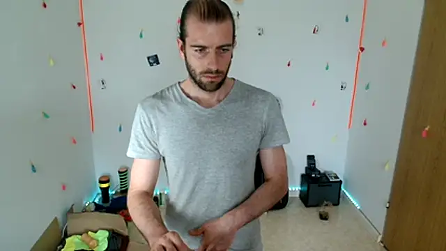hei_69 লাইভ XXX চ্যাট
