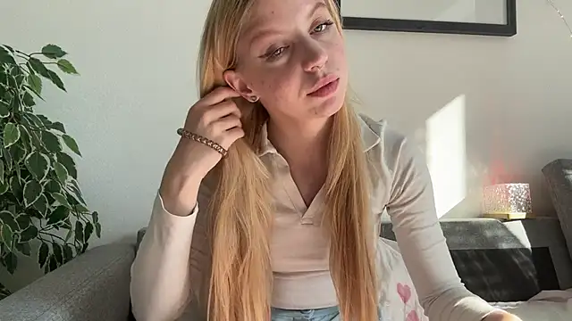 Chat +18 de Fanny_Fresh ao vivo