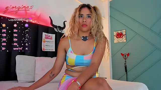 Chat XXX ao vivo de Giogiina_