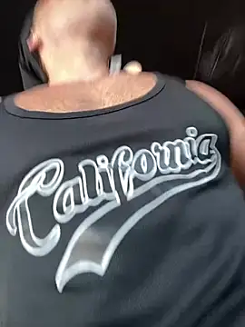 Mohdollmen's Live XXX Chat