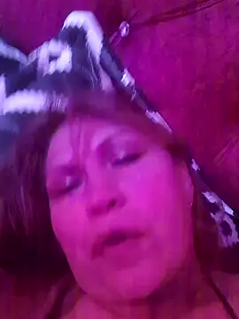 Kazsandraa élő XXX-chatje