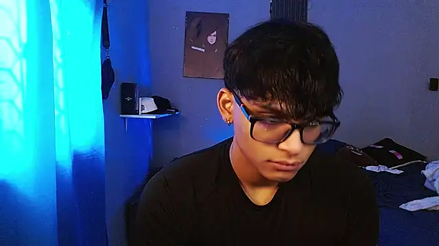 Mr_yisuzz Шоу с уебкамера