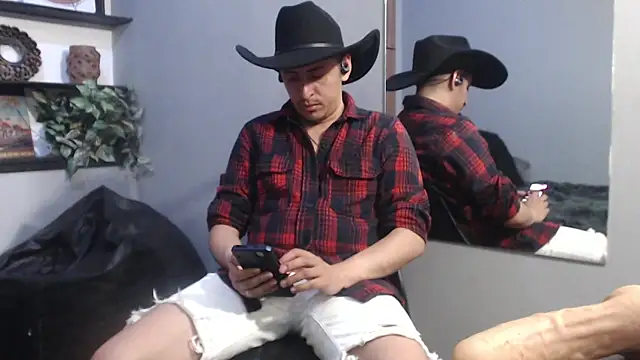 kevin_23_ Chat XXX live