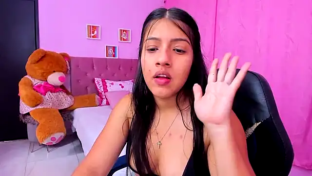 zara_cute's Live XXX Chat