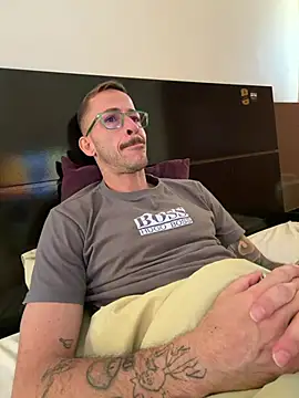 MeladoDiMel's Live XXX Chat