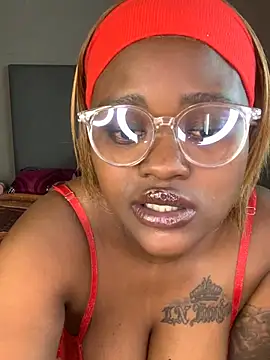 Chat +18 de ThickPearlx23 ao vivo