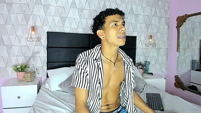 MarckThompsonn Live XXX-chat