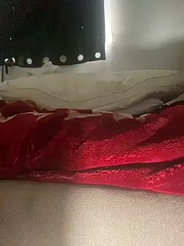 XXX chat uživo modela GusanoDelicioso