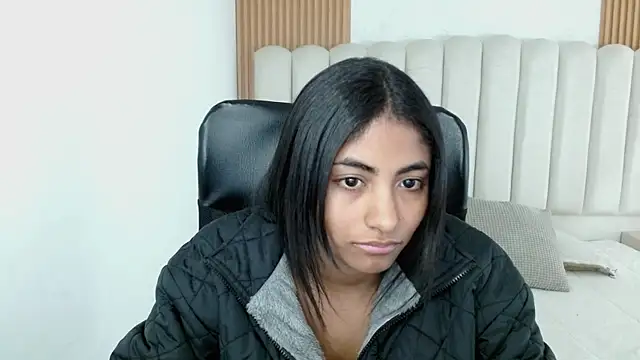 shaneelle লাইভ XXX চ্যাট
