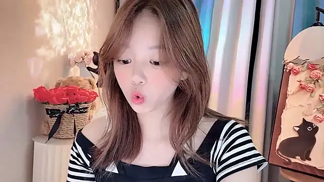 Yany520's Live XXX Chat