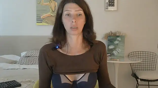 WhiteQueen888's Live XXX Chat