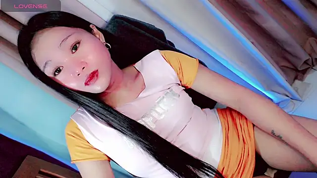 Littleslutty_baby Pertunjukan Webcam