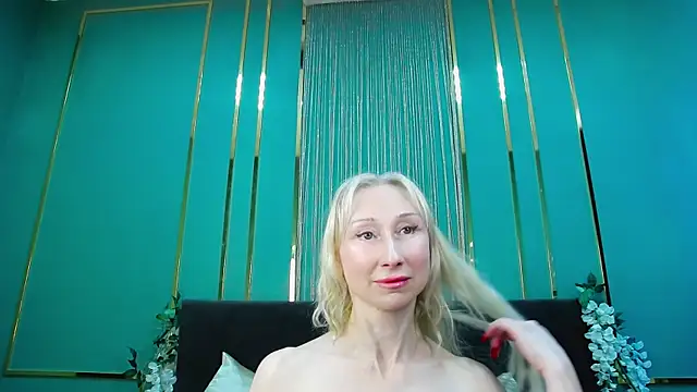 KissDreamm's Live XXX Chat