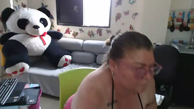 Olgahunder's Live XXX Chat