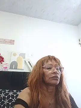 BustyMilf_'s Live XXX Chat