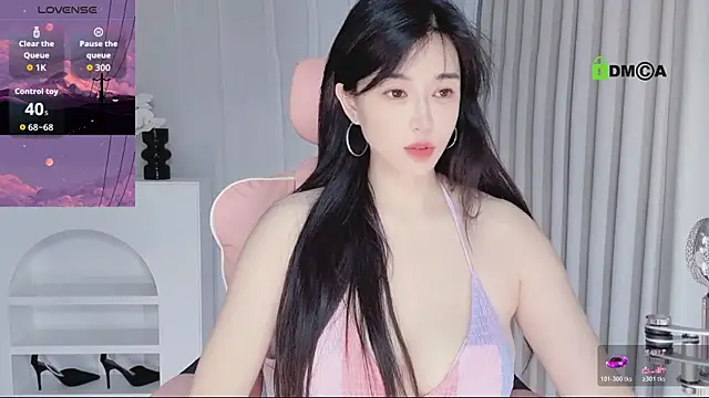 YunShan-33 élő XXX-chatje