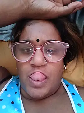 indianstrawberrylips4u Live XXX-Chat