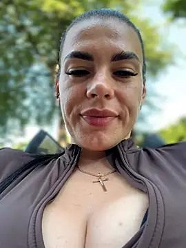 yourfavcouple_'s Live XXX Chat