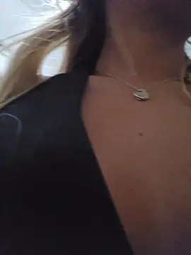 Chat +18 de Pretty_roxxyy ao vivo