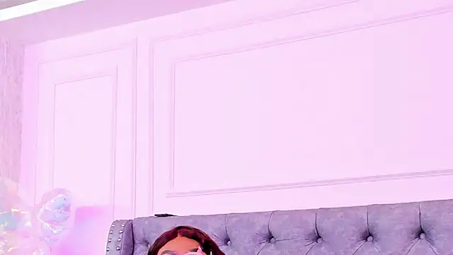 HaileeRoberts Adlı Modelin Canlı XXX Sohbeti