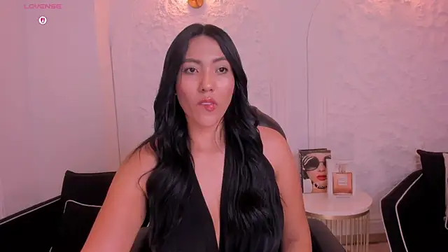 NatalieLewis Live XXX-chat