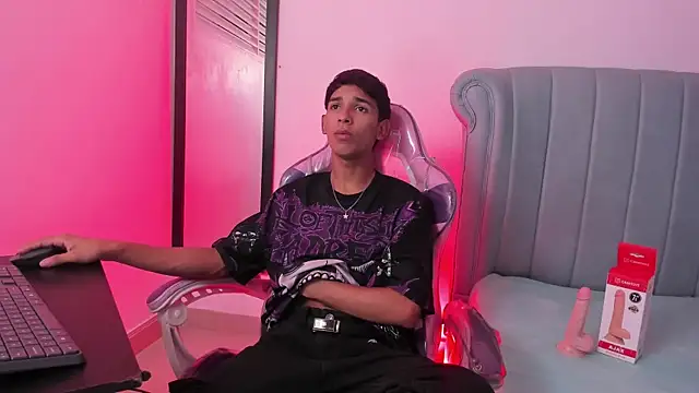 Joseph18_n Live XXX chat