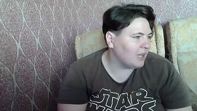 XXX chat uživo modela MilaXHelen
