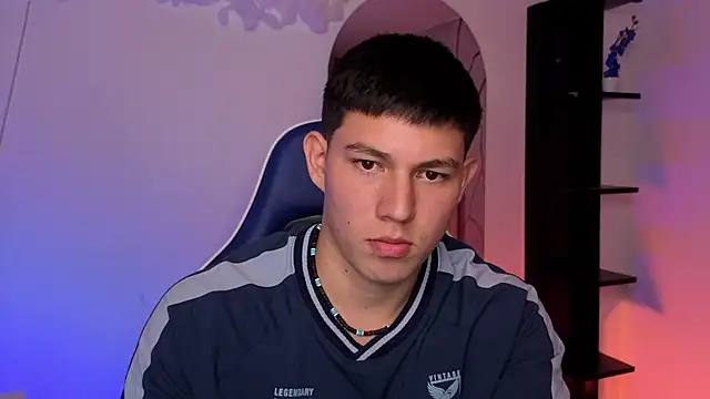 JamesCr_'s Live XXX Chat