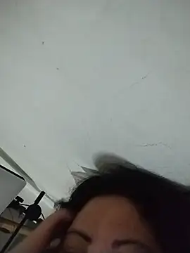 TeaseNPlease_13 Adlı Modelin Canlı XXX Sohbeti