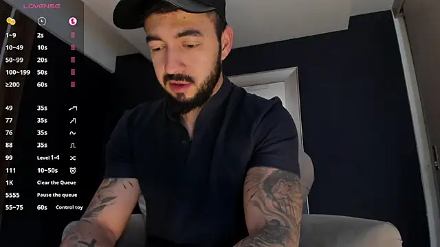 Chatroom XXX en direct de MarkWalker__