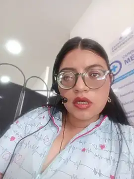 SOFI__10's Live XXX Chat