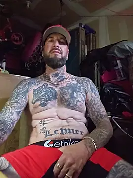 Beardedtattood's Live XXX Chat