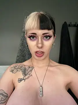 צ'אט XXX בשידור חי של Paige_Turner