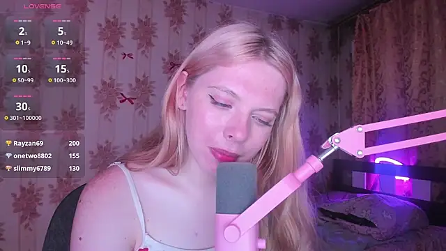 Chat +18 de Cutie_Bambi ao vivo