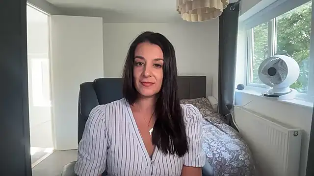 yourcassiexo's Live XXX Chat