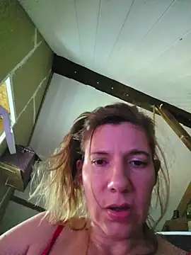 Lina_lou4 XXX чат на живо