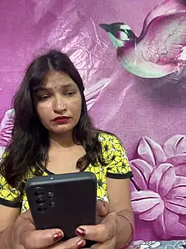 Chat XXX ao vivo de Priyaa_1433