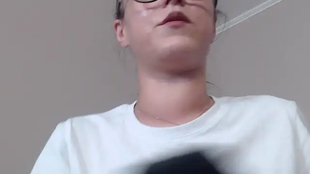 IzabelllNoir 现场XXX聊天