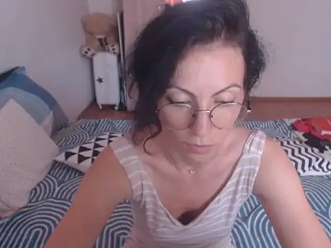 Emmatoo's Live XXX Chat