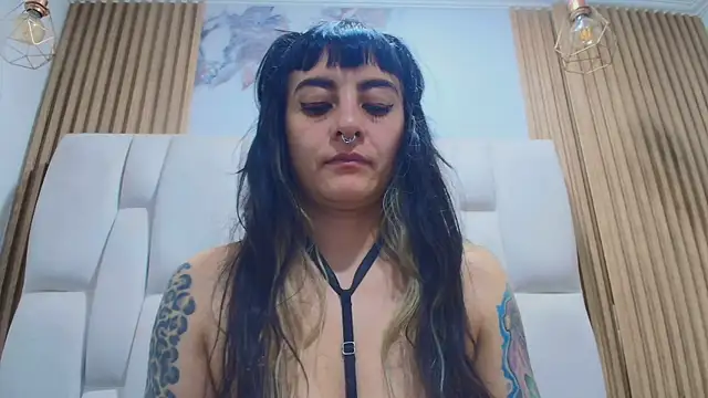 Naughty_Kittenm's Live XXX Chat