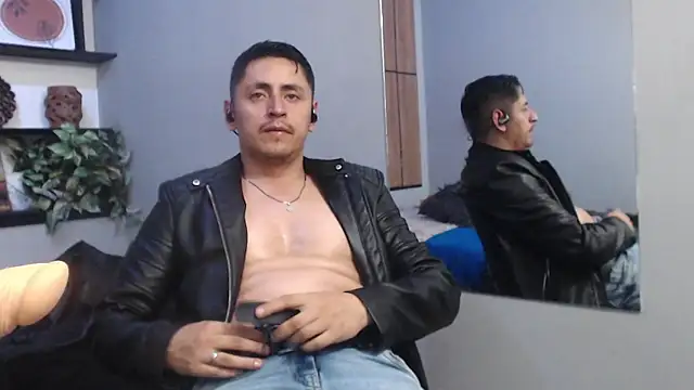 kevin_23_'s Live XXX Chat