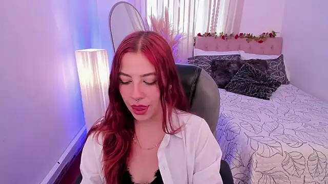Chat XXX en directo de Regina_blum